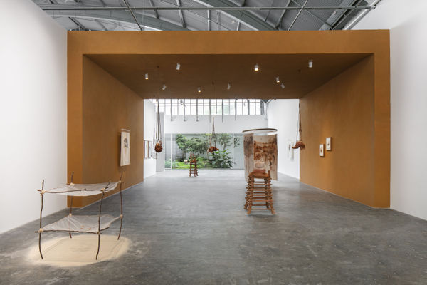 arrastar chãos, juntar imbigos Josi