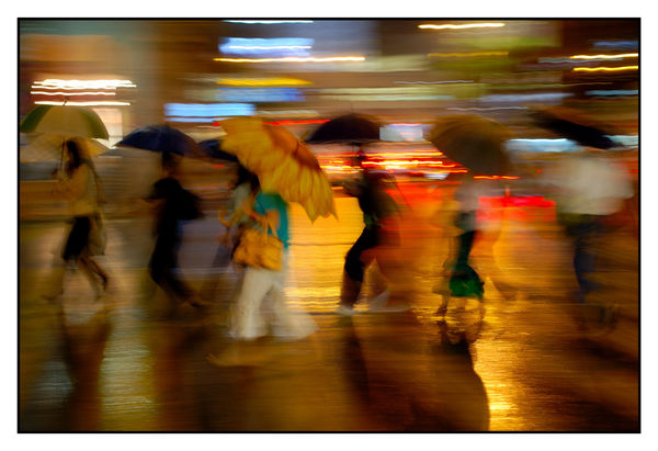 William Furniss, Rain on Pedder Street 1, Hong Kong, 2005