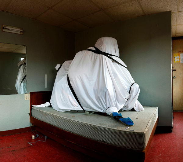 Meng Jin & Fang Er, Lion City Hotel, 2008