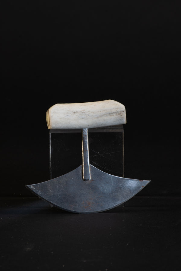 Unidentified / non-identifié, Ulu, ca. 2000