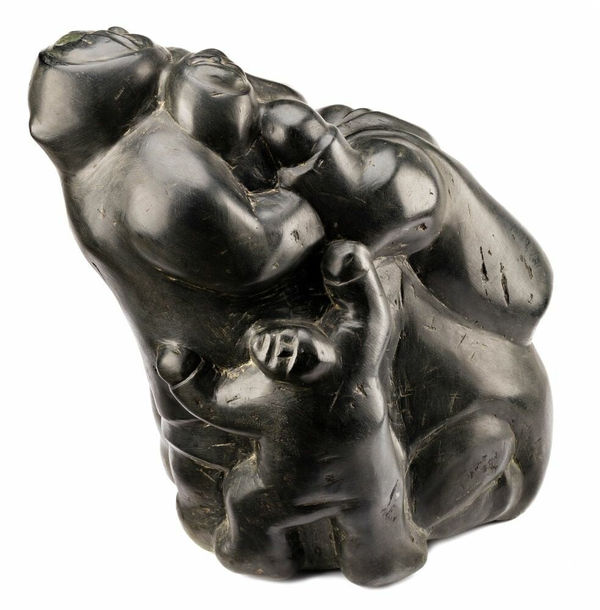 Barnabus Arnasungaaq, Family / famille, ca. 1975