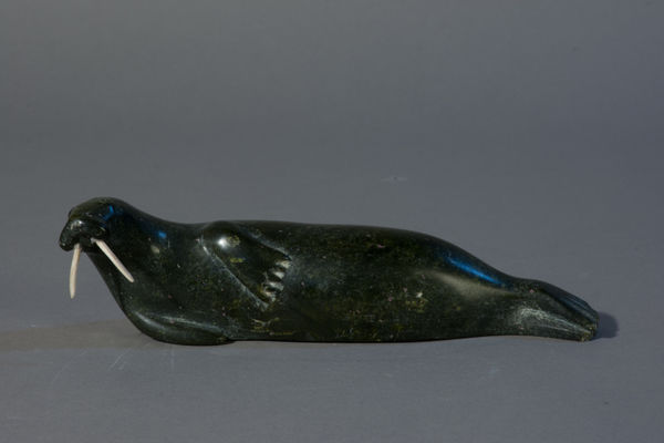 Pudloo Josephie, Walrus / morse, ca. 1975