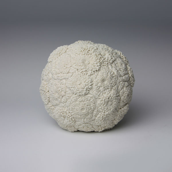 Hitomi Hosono, Camellia and Chrysanthemum Box, 2013