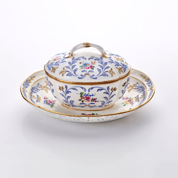 Sèvres Porcelain, A French 18th Century Soft-Paste Sèvres Porcelain Chestnut Dish, Cover and Stand, 1759