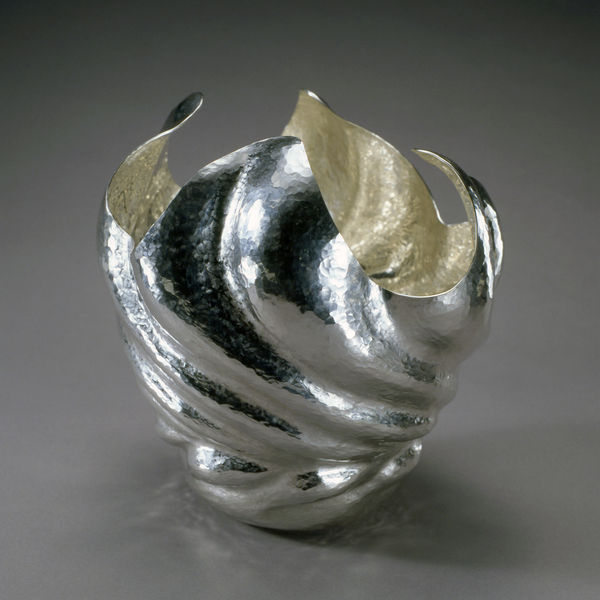 Ndidi Ekubia MBE, A Flower Vase, 2004