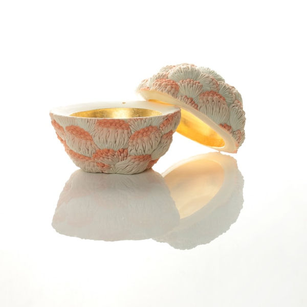 Hitomi Hosono, A Small Orange Coral Box, 2014