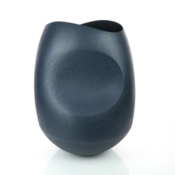 Ashraf Hanna, Dark Blue Undulating Vessel, 2025