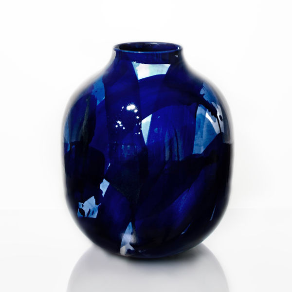 Felicity Aylieff, Blue & White Vase, 2019
