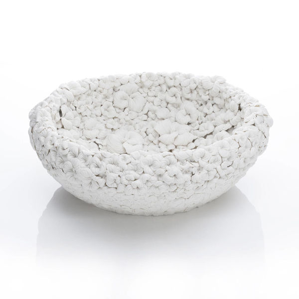 Hitomi Hosono, A Large Pansies Bowl, 2016