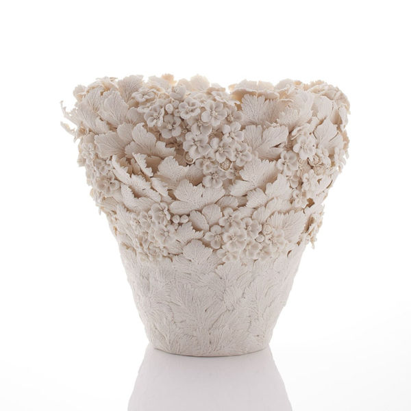Hitomi Hosono, Commission of A Large Dancing Westbury Hawthorn Vase, 2019