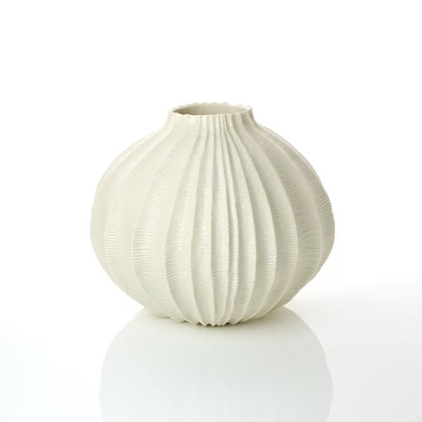 Andrew Wicks, Round Vase, 2018