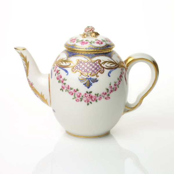 Sèvres Porcelain, A French 18th Century Soft-Paste Sèvres Porcelain Teapot, circa 1765