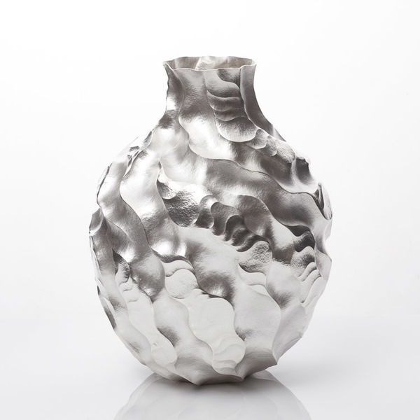 Hiroshi Suzuki, Miyabi-Fire Vase, 2021