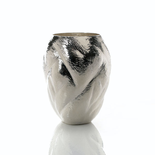 Ndidi Ekubia, Connection Vase, 2011