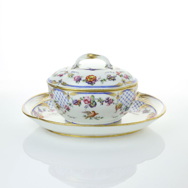 Sèvres Porcelain, A French 18th Century Soft-Paste Vincennes Porcelain Sugar Bowl, Cover and Stand, 1756