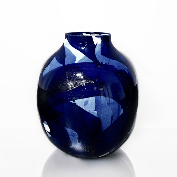 Felicity Aylieff, Blue & White Vase, 2019
