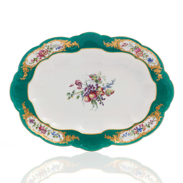 Sèvres Porcelain, A Large Sèvres Dish, 1760-61