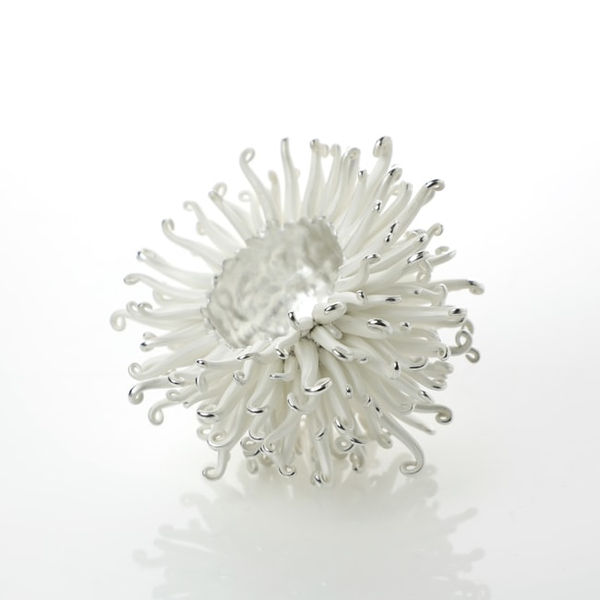 Junko Mori, Silver Organism; Swirl, 2019