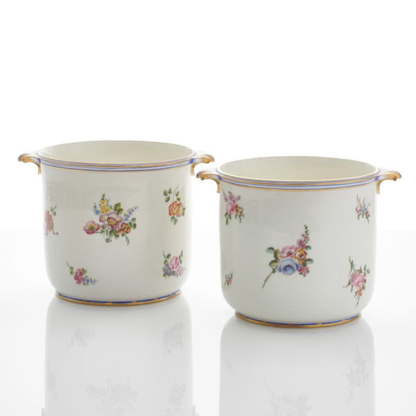 Sèvres Porcelain, A Pair of Soft-Paste Sèvres Porcelain Wine Decanter Coolers, 1759