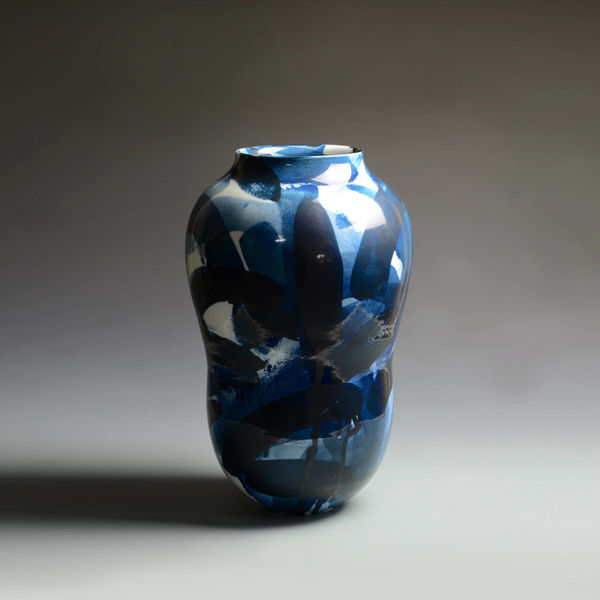 Felicity Aylieff, Blue & White Vase, 2014