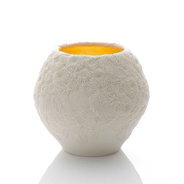 Hitomi Hosono, A Very Large Chrysanthemum and Keyaki Leaf Bowl, 2020