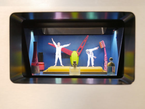 Pierrick SORIN, Chorégraphie pour savonnettes (Choreography on soap), 2014