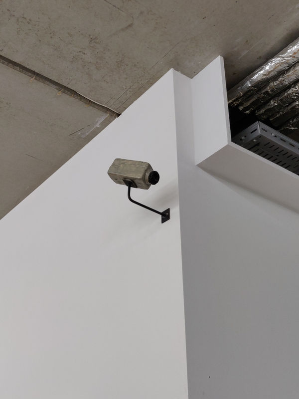 Koos Buster, Camera om de hoek (Camera around the corner), 2021