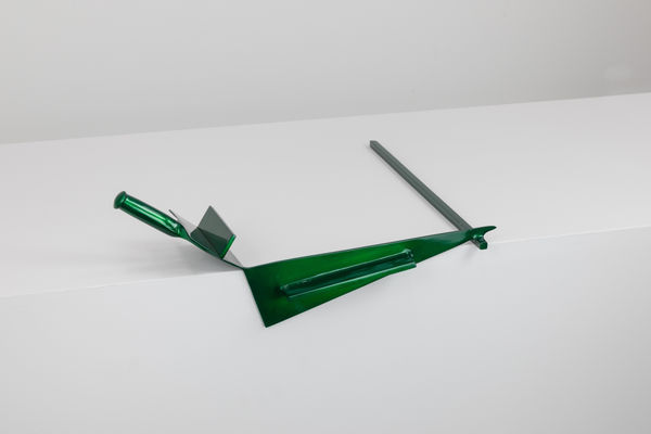 Anthony Caro Table Piece I, 1966 steel, polished and lacquered green 23.5 x 51.1 x 56.2 cm NFS