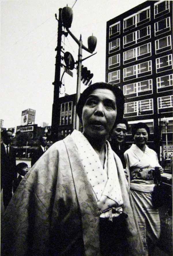Nobuyoshi Araki Ginza (2560-44), 1963 - 1972