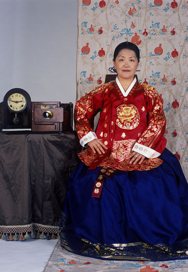 PARK Youngsook, Project for Money Reformation #4 (Empress Min) 화폐개혁 프로젝트 #4, 2003