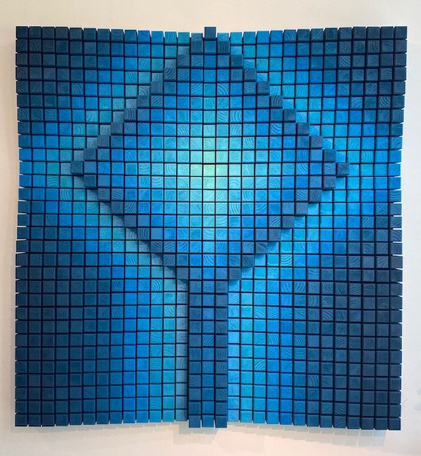 WILDS, MAGNIFYING GLASS