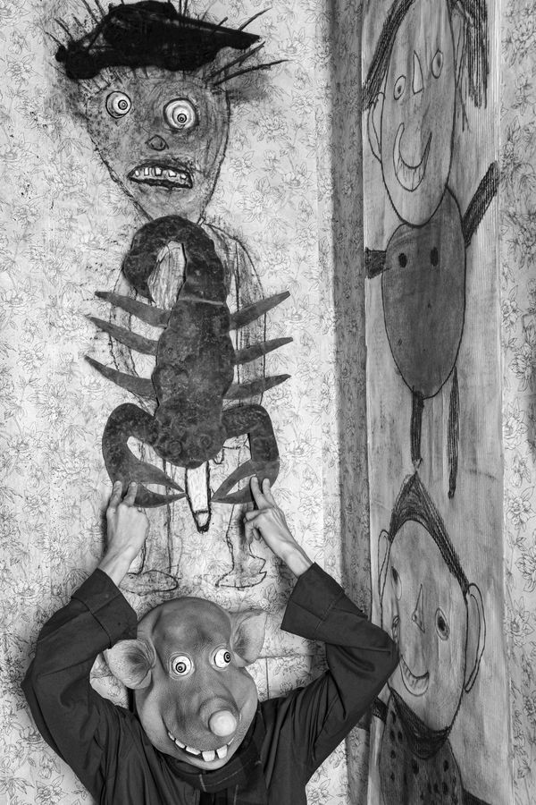 Roger Ballen, PINCHED, 2020