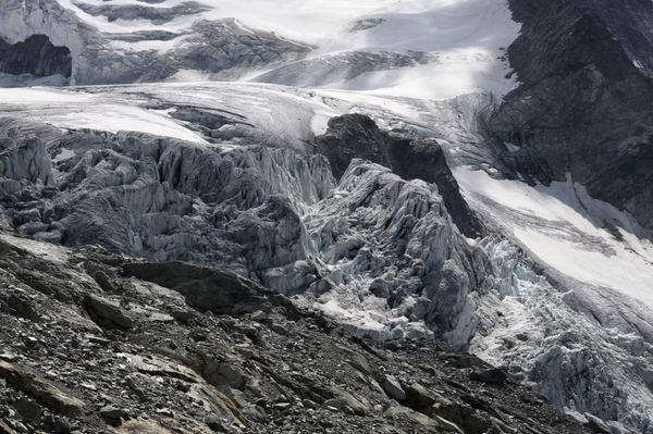 Le glacier éventré