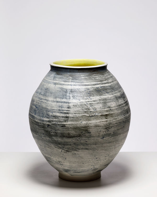 Belinda Fox & Neville French, Moon Jar III (cogitate), 2021