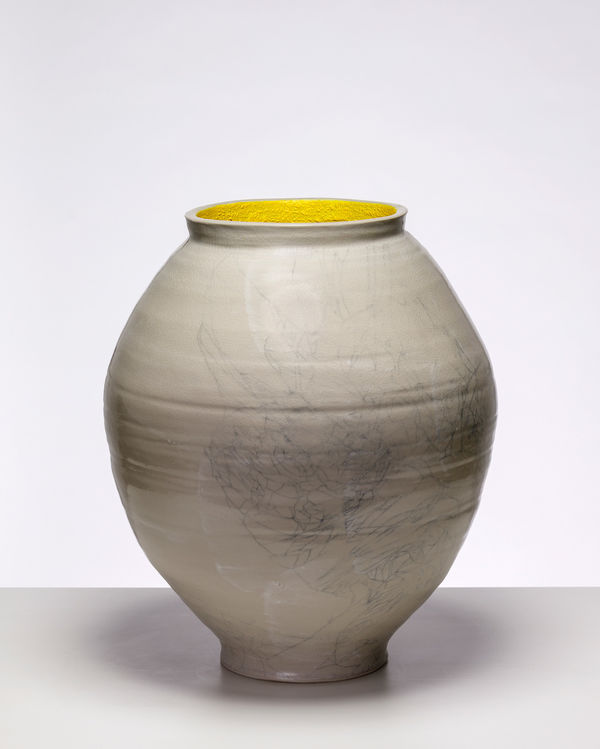 Belinda Fox & Neville French, Moon Jar V (harvest), 2021