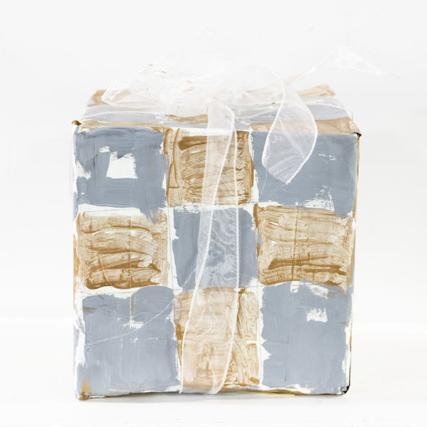 Caroline Chun, Big Present, 2023