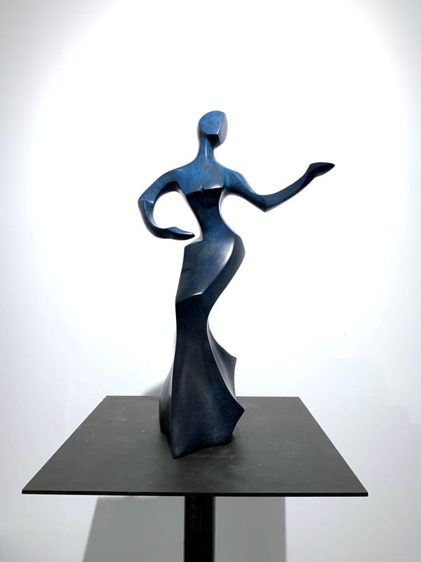 Carmen, spanish woman, dansing, flamingo, bronze sculpture, Art Thema Gallery, Art thema, baldini art thema, art thema arles, arles gallery, Brussels, So du Sud