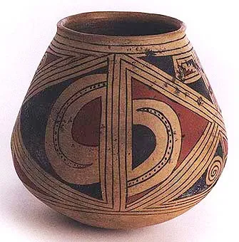 Casas Grandes Terracotta Polychrome Pot