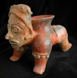 Ameca-Ezatlán Style Jalisco Terracotta Vessel in the Form of a Crawling Man
