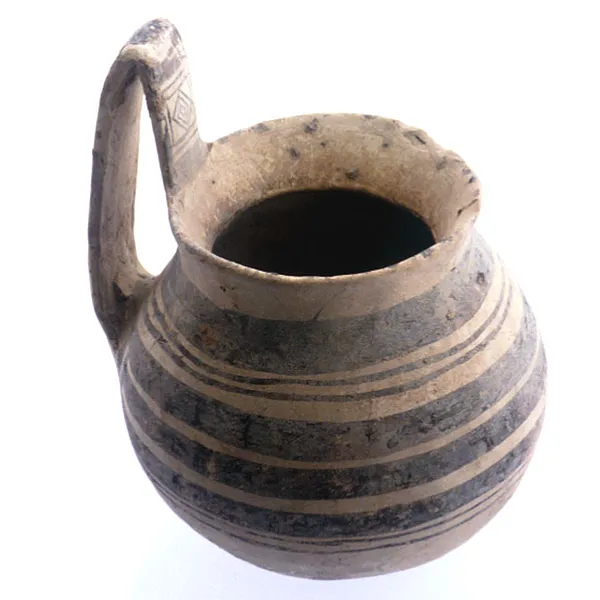 Magna Graecian Monochrome Vessel