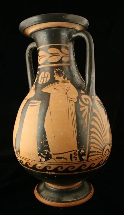 Apulian Red-Figure Pelike