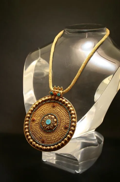 Ottoman Gold Necklace with Inlaid Pendant