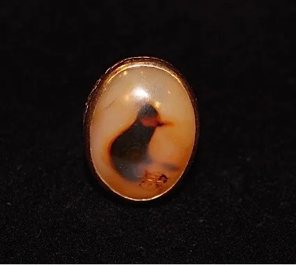 Incised Gold Ring with Bird Motif