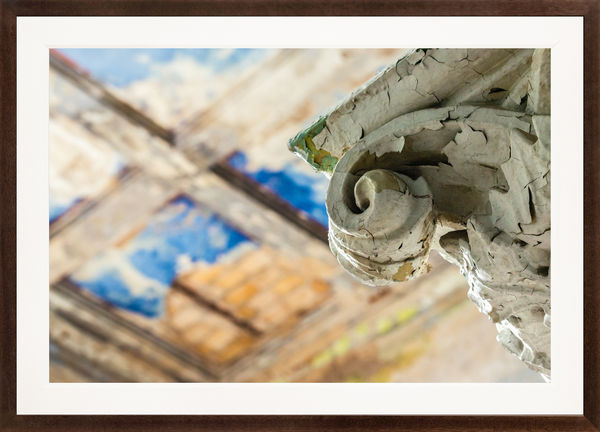 CLASSIC BROWN FRAME, WHITE LINEN LINER