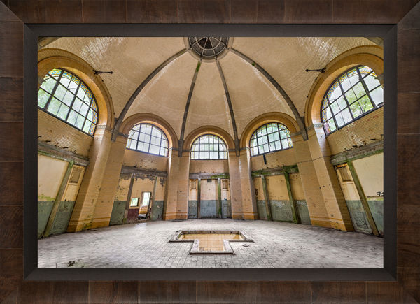 TABACCHINO FRAME, CIGAR LEAF, BLACK LINEN LINER