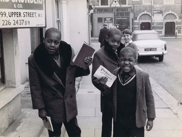 Charlie Phillips, Tavistock Square, Notting Hill, 1965