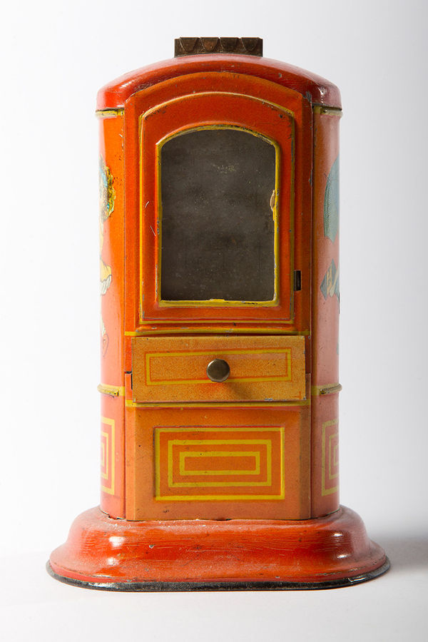 BANKS, Red Vending Bank