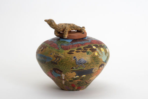 Rahel Ungwanaka Kngwarria tnuntha ntjarra (animals), 2017 terracotta and underglazes 18 x 18 cm
