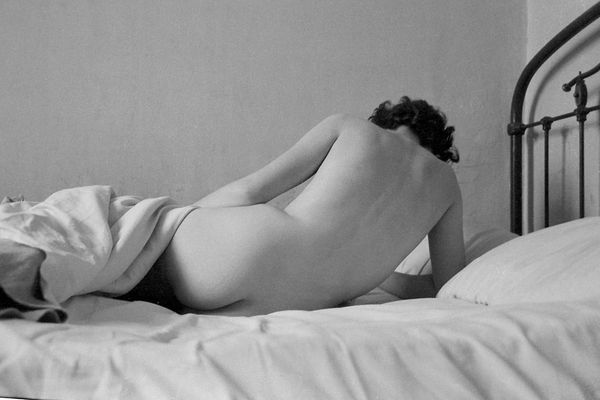 René Groebli, Liegender Akt II (#532B), Paris, Das Auge der Liebe, Vintage, 1952