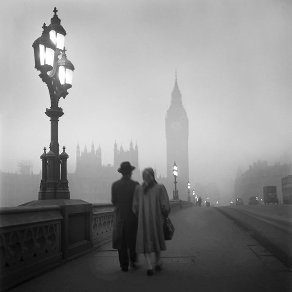 René Groebli, Couple on Westminster Bridge/Paar auf Westminster-Brücke (#1218B), London , 1949